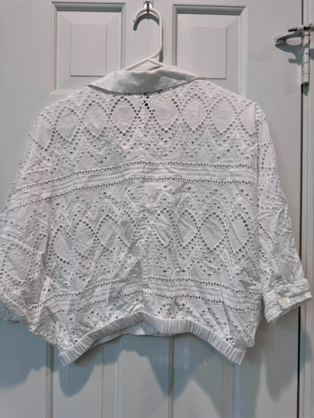 White House Black Market White Eyelet Cropped Blouse - Picture 4 of 4